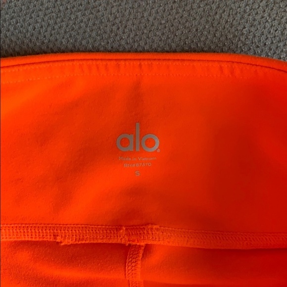 SUMMER STYLE ☀️ALO YOGA GODDESS LEGGING - Picture 5 of 5